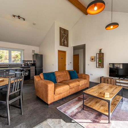 Shoreland Lodges - Holly Lodge Fort Augustus Exterior photo