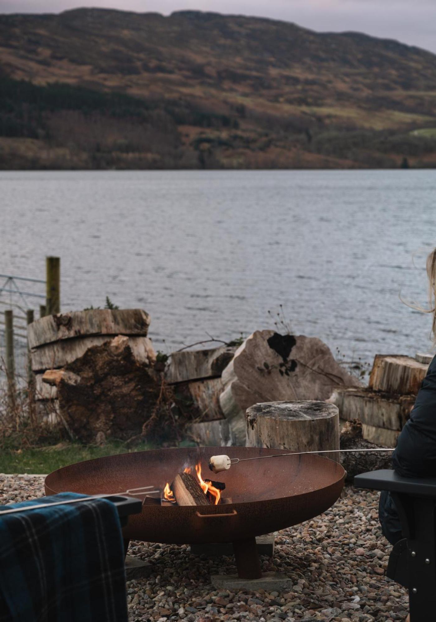 Shoreland Lodges - Holly Lodge Fort Augustus Exterior photo