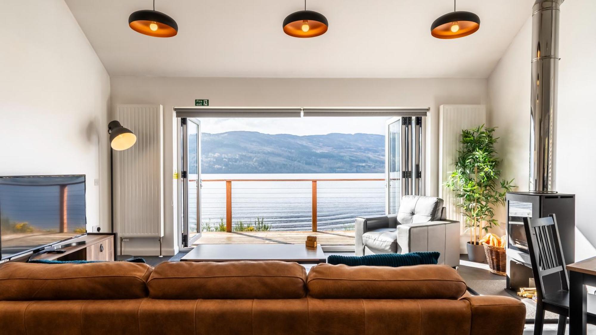 Shoreland Lodges - Holly Lodge Fort Augustus Exterior photo